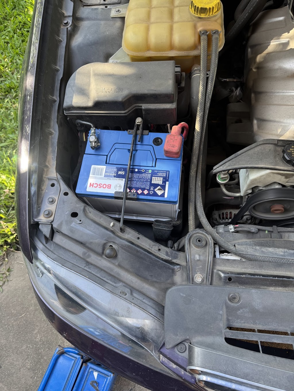 Battery Australia | 5/17 Benronalds St, Seventeen Mile Rocks QLD 4073, Australia | Phone: 0492 979 067