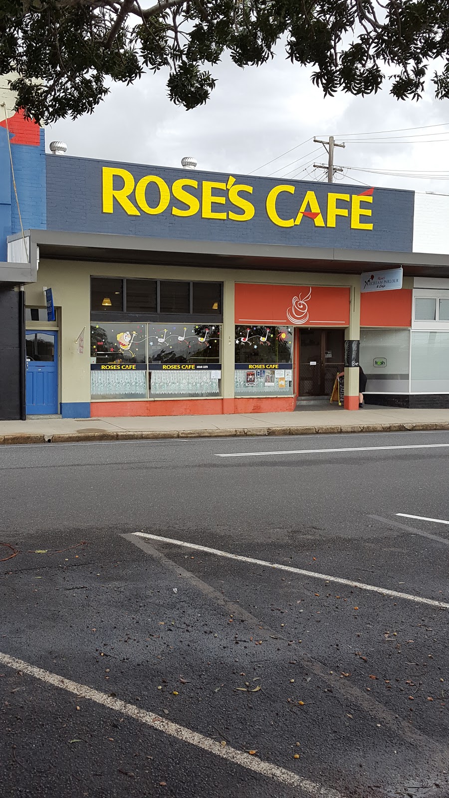 Roses Cafe | 1 Princess St, Macksville NSW 2447, Australia | Phone: (02) 6568 2273