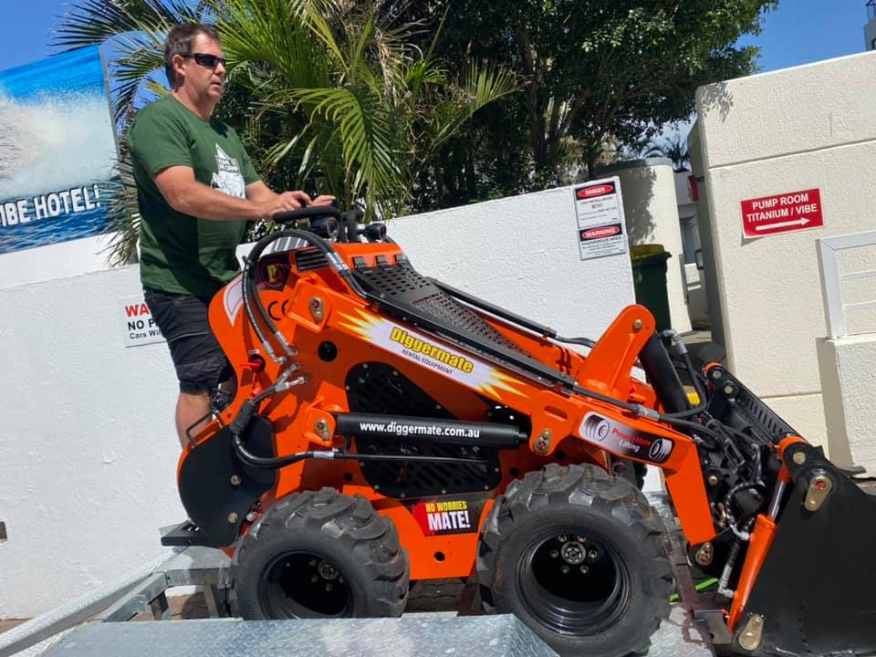 Diggermate Mini Excavator Hire Townsville | 11 Amy Ct, Kelso QLD 4815, Australia | Phone: 0439 840 133
