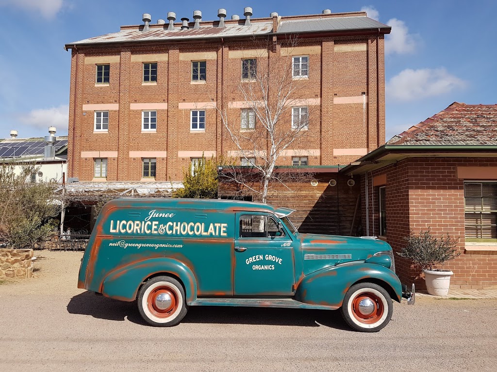 Junee Licorice & Chocolate Factory | tourist attraction | Licorice Factory, 45-61 Lord St, Junee NSW 2663, Australia | 0269243574 OR +61 2 6924 3574