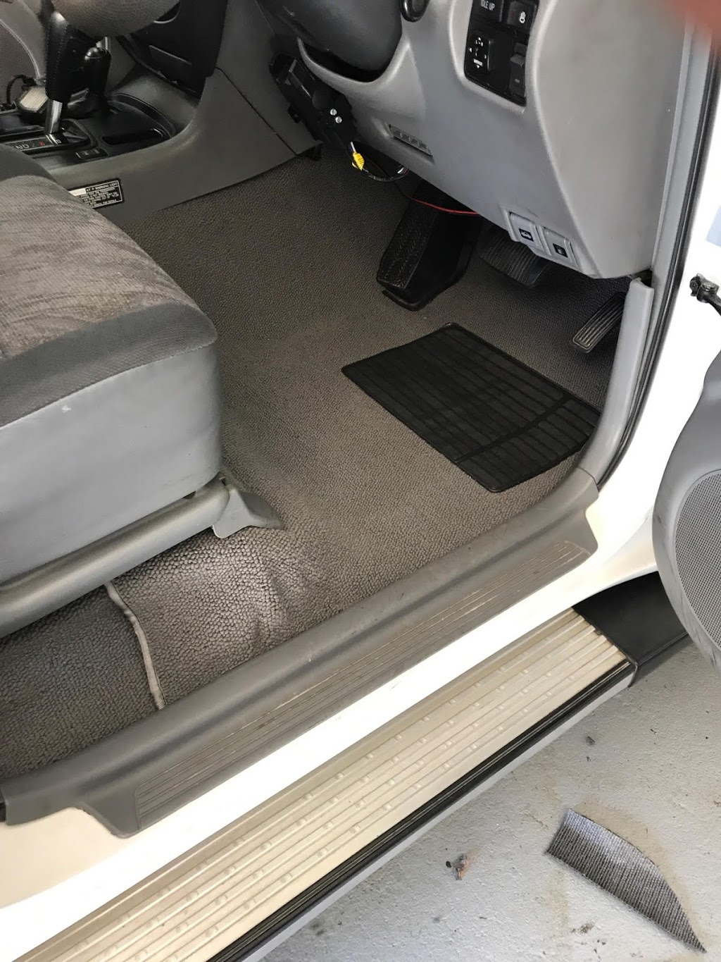 Queensland Moulded Car Carpets | 64A River Rd, Redbank QLD 4301, Australia | Phone: 1300 764 114