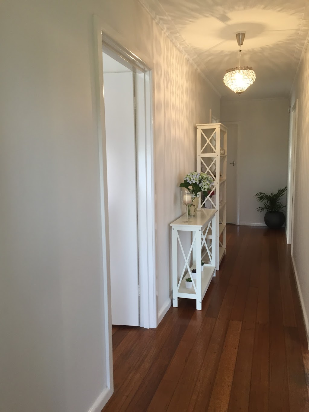 My House of Beauty | 40 Stawell St, Romsey VIC 3434, Australia | Phone: 0423 582 108