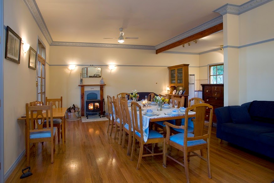 Wombatalla Guest House | lodging | 209 Tallowa Dam Rd, Kangaroo Valley NSW 2577, Australia | 0244651788 OR +61 2 4465 1788