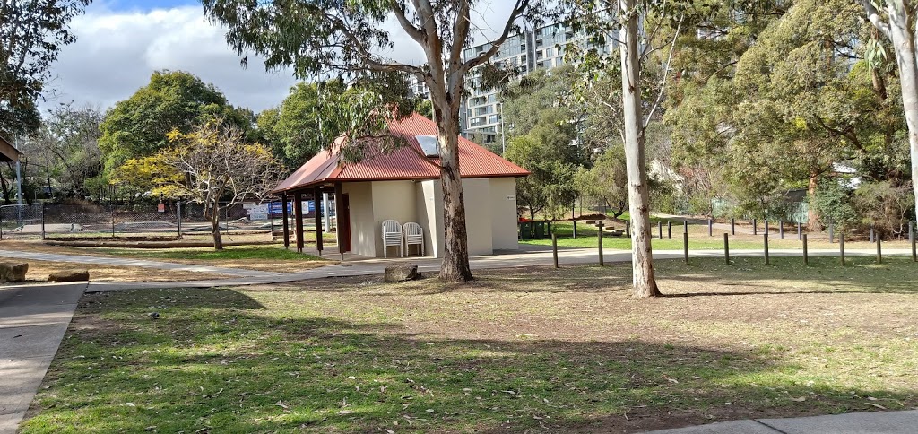 Blenheim Park | park | 68 Blenheim Rd, North Ryde NSW 2113, Australia | 0299528222 OR +61 2 9952 8222