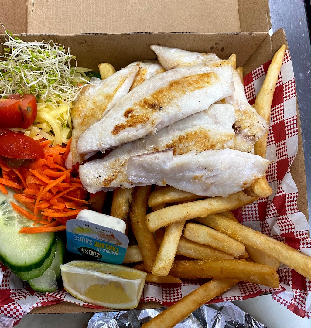 Mummas Fish N Chips | restaurant | 62 Gladstone Rd, Allenstown QLD 4700, Australia | 0749279247 OR +61 7 4927 9247
