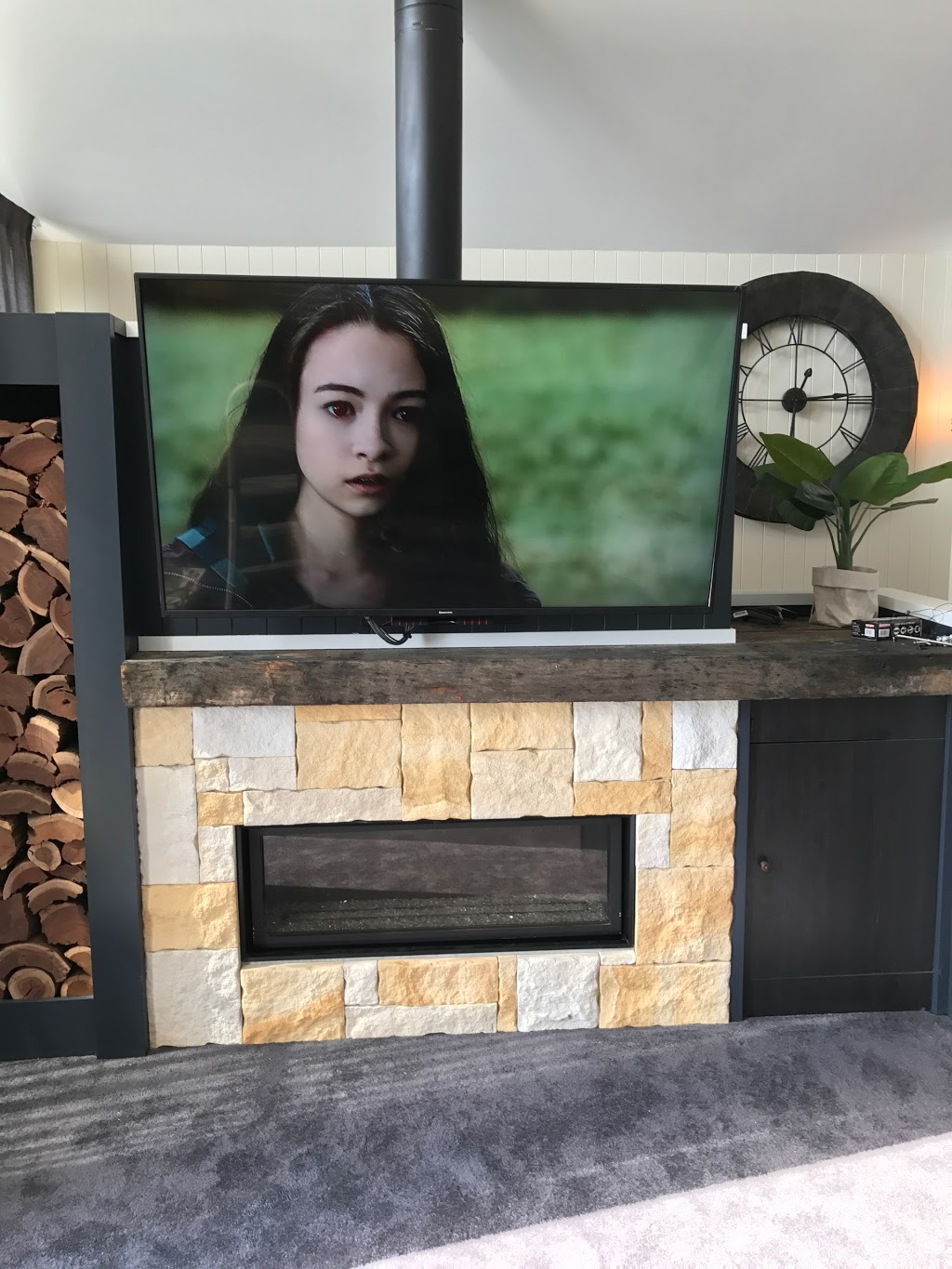 Absolute Audio Visual Solutions - Television Installations - TV  | home goods store | 32-38 Cassia St, Dee Why NSW 2099, Australia | 0401202087 OR +61 401 202 087