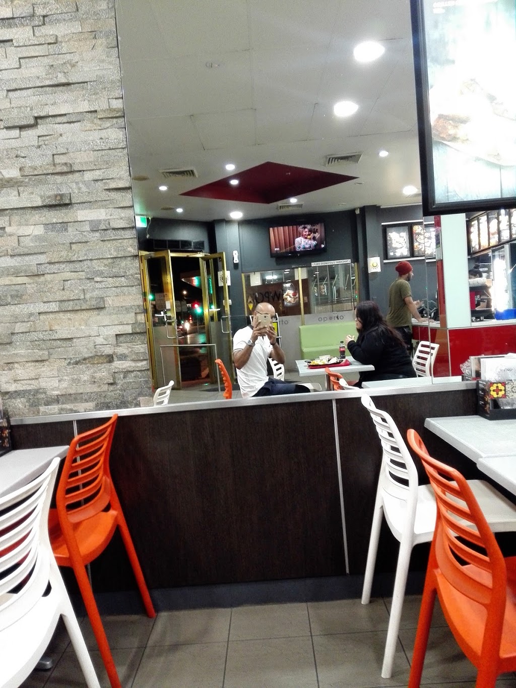 Oporto - Merrylands | 4/258 Merrylands Rd, Merrylands NSW 2160, Australia | Phone: (02) 9897 0701