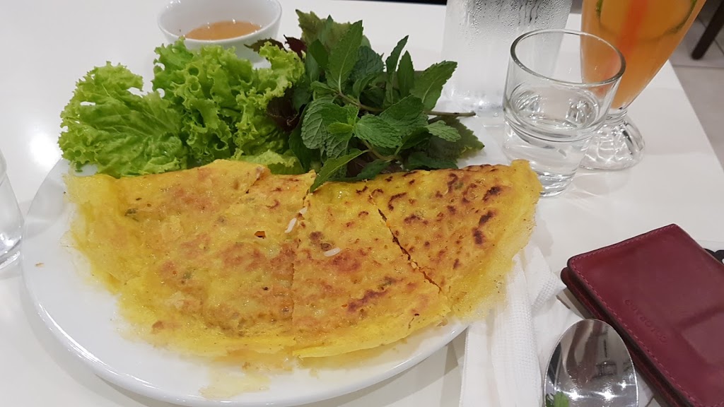 Lakeside Vietnamese Cuisine | Shop 1 66/56 Lakeside Parade, Jordan Springs NSW 2747, Australia | Phone: (02) 8834 0101