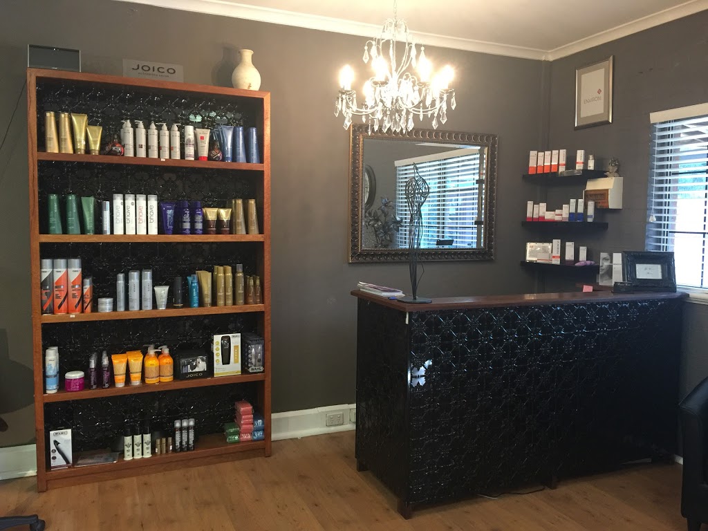 Frayed Knot Hair Studio | hair care | 8/14 Brockman St, Gingin WA 6503, Australia | 0895752759 OR +61 8 9575 2759