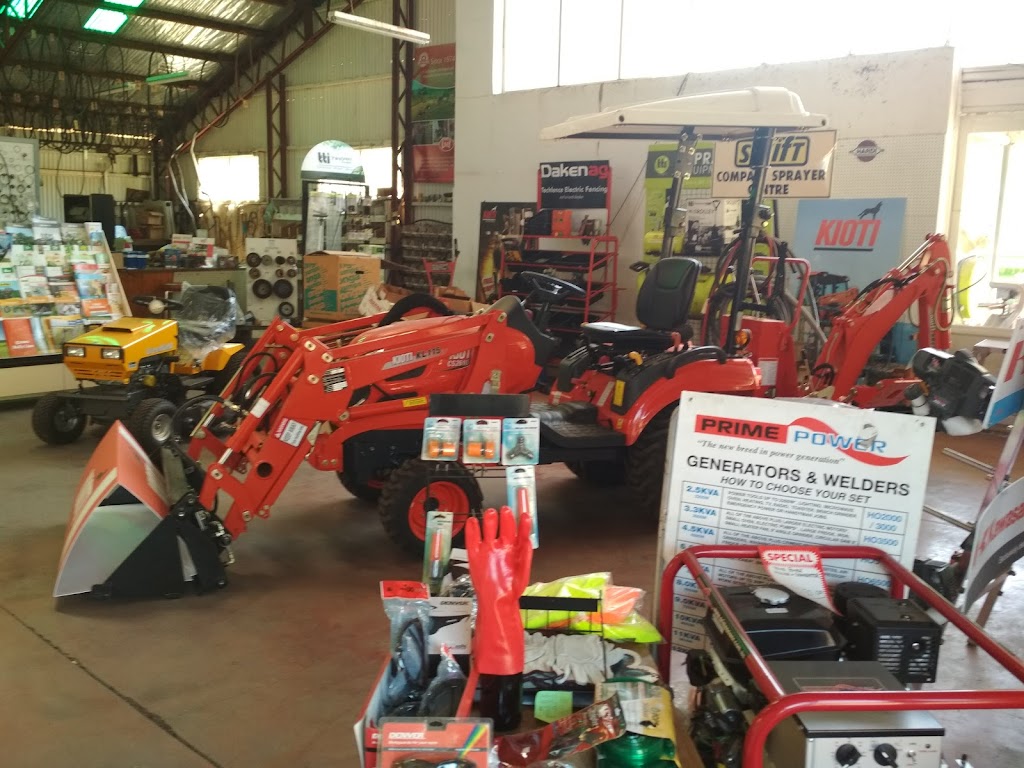 Dowfarm Machinery | 137-139 Henty St, Casterton VIC 3311, Australia | Phone: (03) 5581 1500