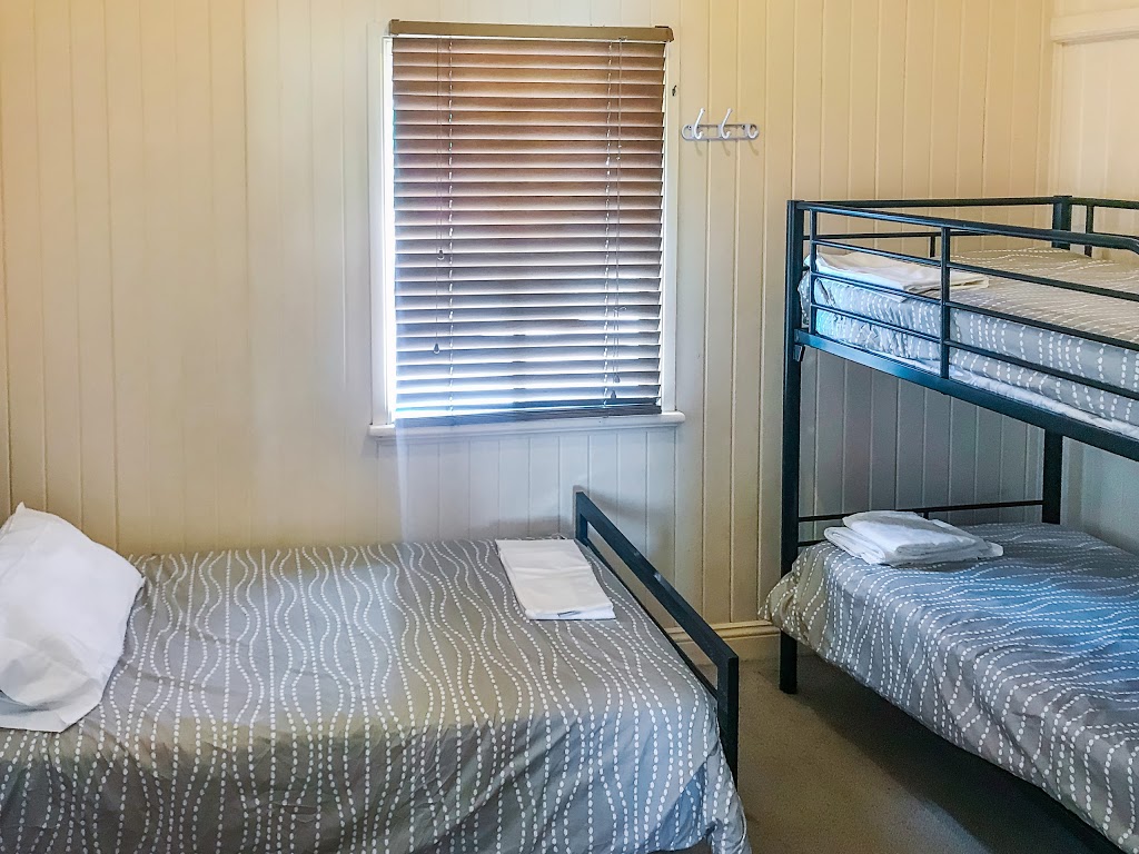 Bunk Inn Hostel | 25 Barolin St, Bundaberg Central QLD 4670, Australia | Phone: 0497 055 350