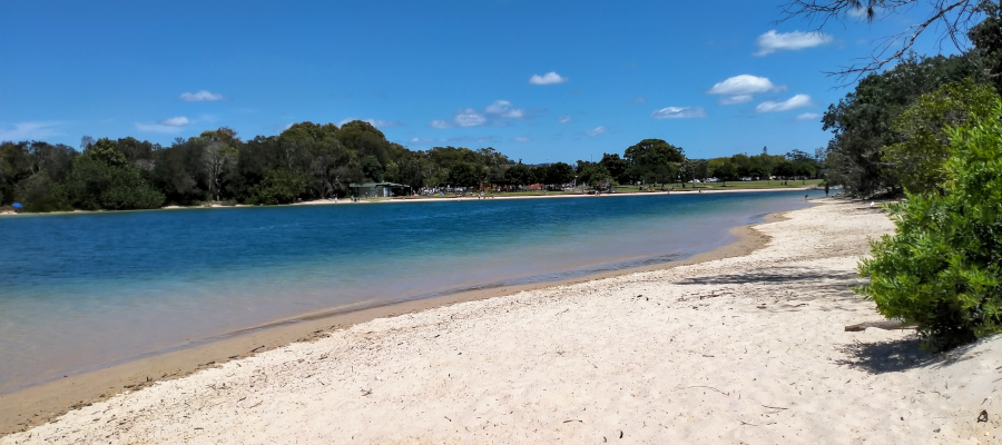 Gold Coast Fishing Spots - Rockview Public Park | park | Gold Coast Hwy, Palm Beach QLD 4221, Australia