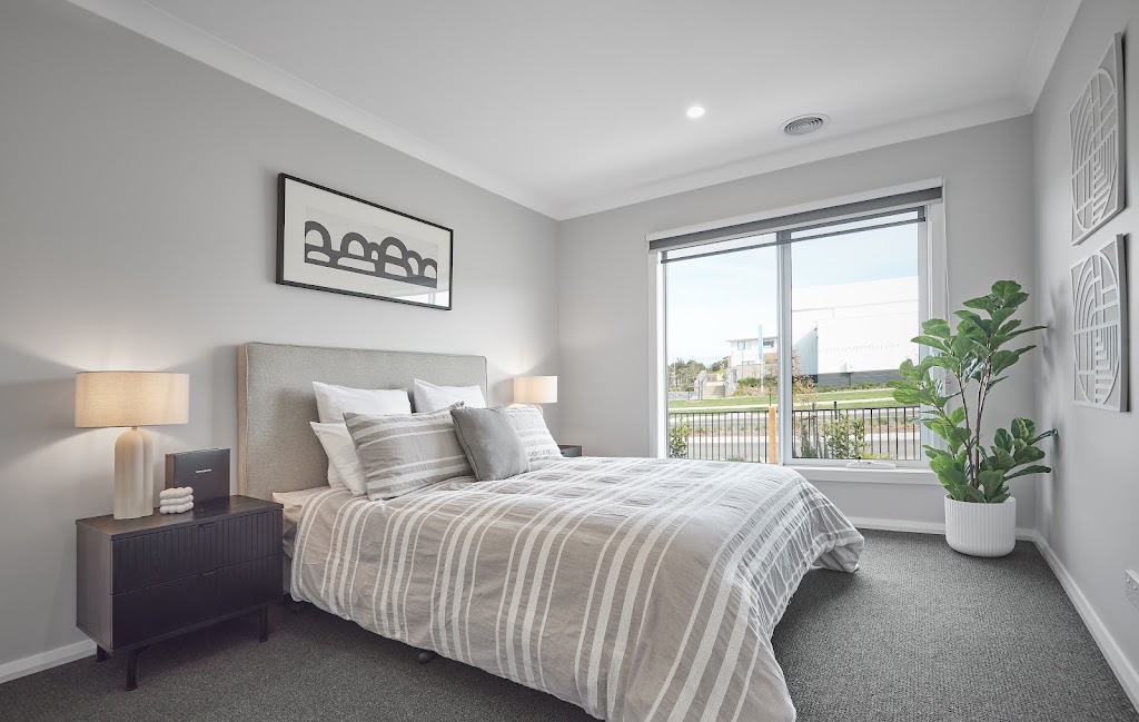 SJD Homes Display Home - Averley Estate, Nar Nar Goon North | 50 Apsley Pkwy, Nar Nar Goon North VIC 3812, Australia | Phone: (03) 9095 8000