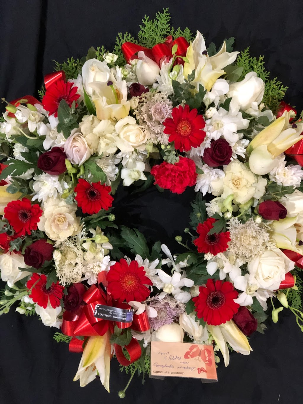 Oakleigh Flowers | florist | Oakleigh Centro S/centre, Cnr Station St & Portman Rd, Oakleigh VIC 3166, Australia | 0395447474 OR +61 3 9544 7474