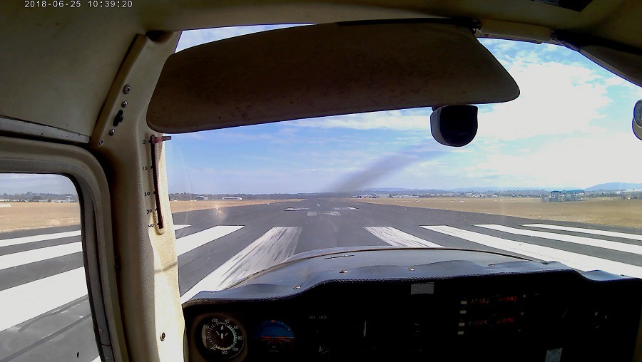 Gil Layts Flying School | university | Aerodrome Archerfield, 219a Beatty Rd, Archerfield QLD 4108, Australia | 0732775277 OR +61 7 3277 5277