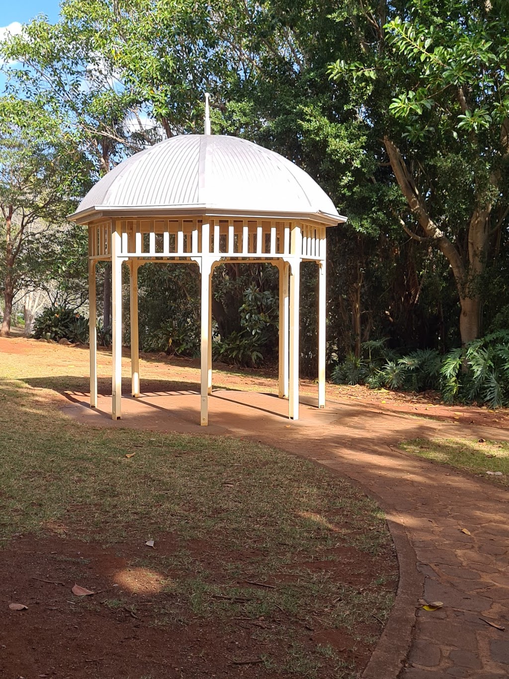 Bill Goulds Lookout | tourist attraction | Tobruk Memorial Dr, Rangeville QLD 4350, Australia | 131872 OR +61 131872