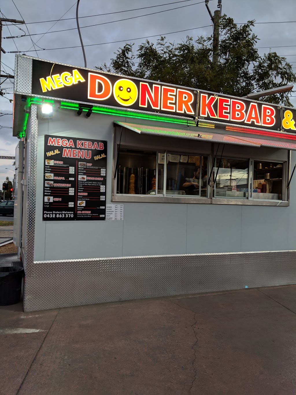 Mega Doner Kebab and HSP | restaurant | 1242 Nepean Hwy, Cheltenham VIC 3192, Australia | 0432863370 OR +61 432 863 370