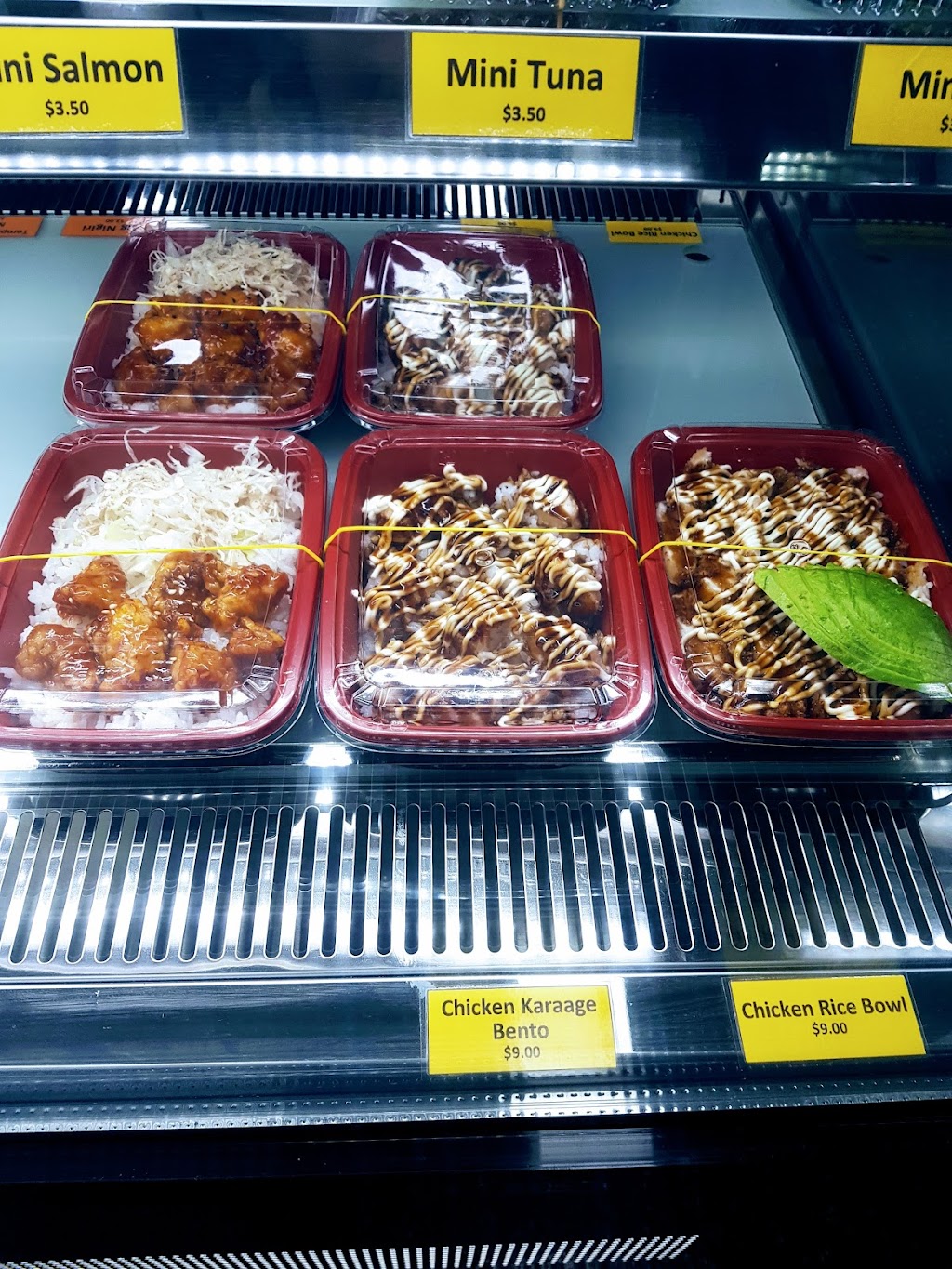 Hungry Sushi | meal takeaway | Shop 5/1 Marble Arch Pl, Arundel QLD 4214, Australia | 0756790716 OR +61 7 5679 0716