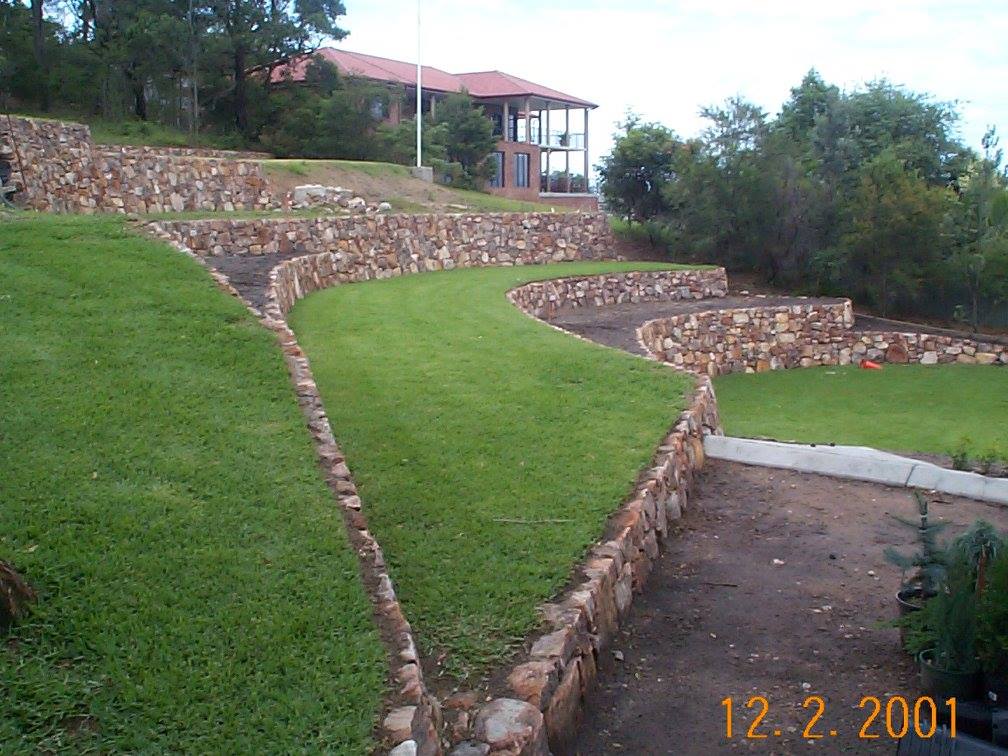 Les Blackburn Landscaping | general contractor | Rosella Way, Tingira Heights NSW 2290, Australia | 0414486633 OR +61 414 486 633