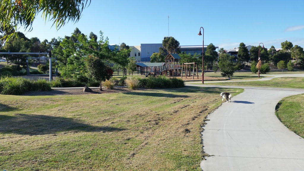 Jacana Valley Parklands | park | Sunset Blvd, Jacana VIC 3047, Australia | 0392052200 OR +61 3 9205 2200
