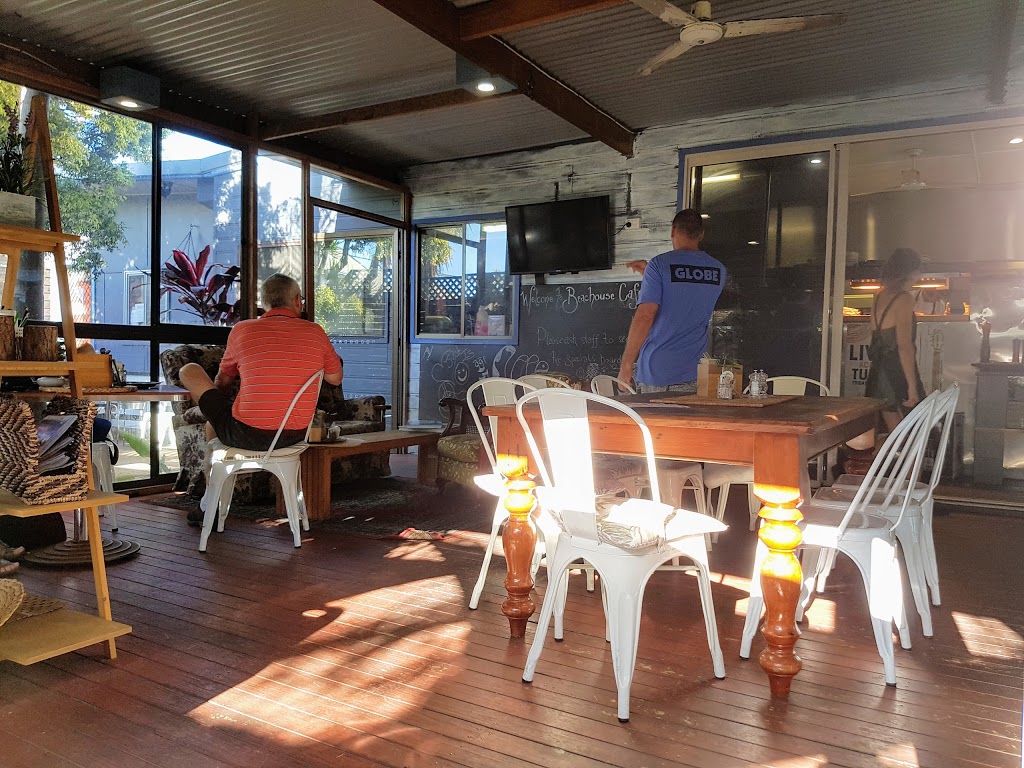 Beachouse Cafe | 72 Beach St, Woolgoolga NSW 2456, Australia | Phone: (02) 6654 7757
