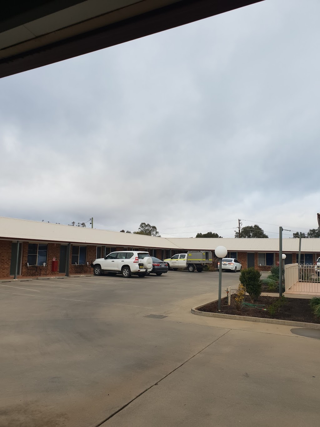 Southern Cross Motor Inn | 24 Maitland St, Narrabri NSW 2390, Australia | Phone: (02) 6792 3838