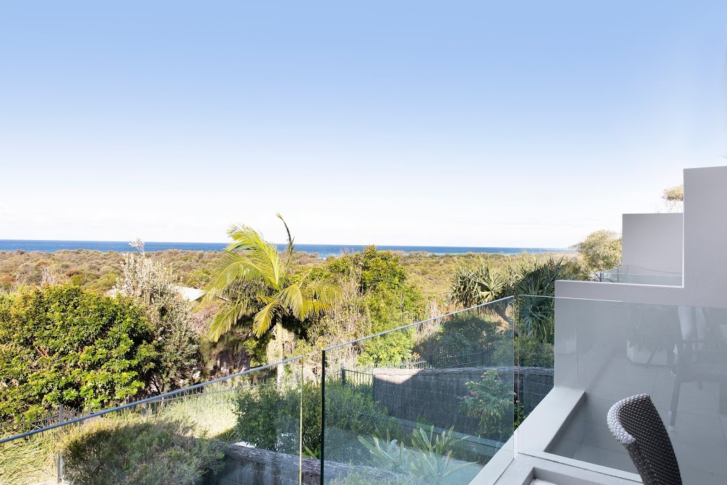 The Oasis Apartments & Treetop Houses | 24 Scott St, Byron Bay NSW 2481, Australia | Phone: (02) 6685 7390