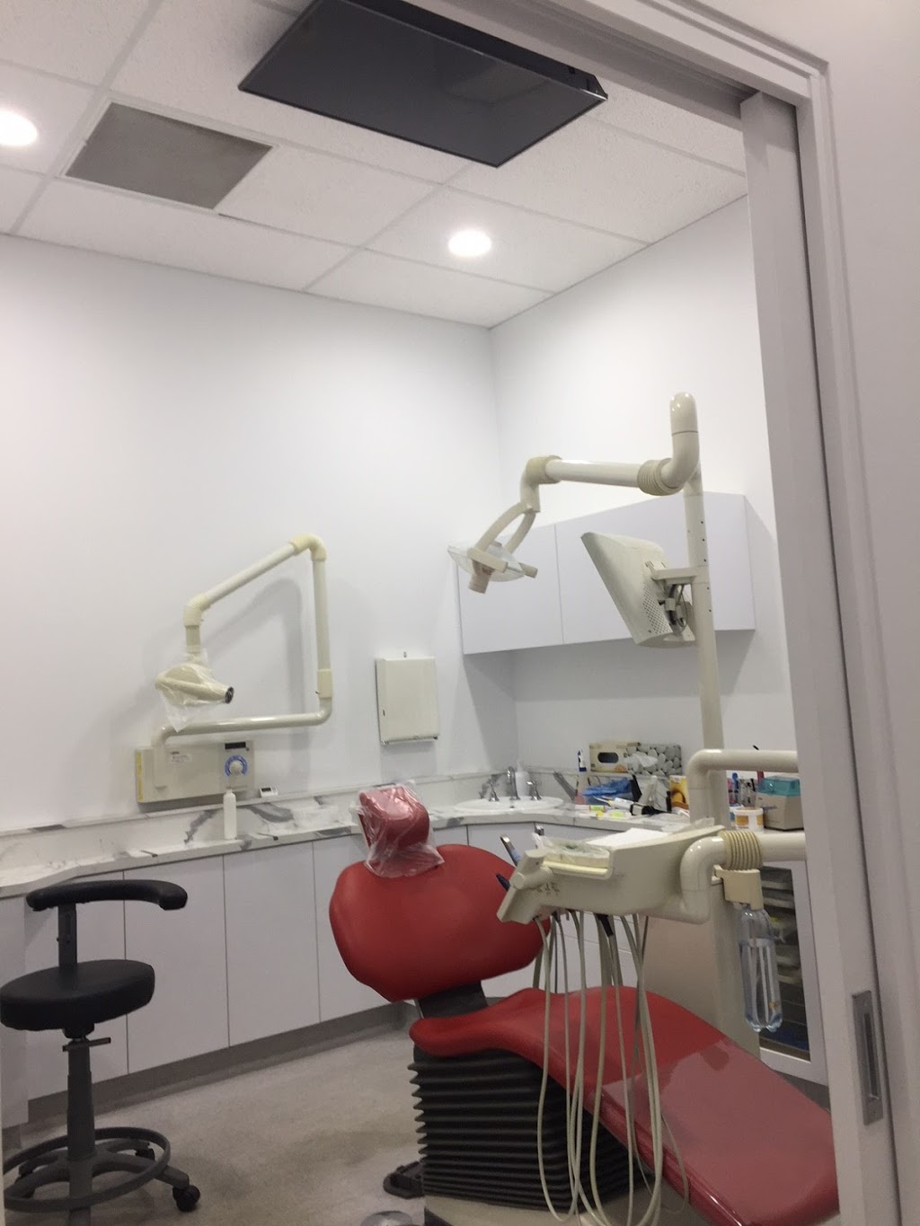Riverton Dental Centre | dentist | Shelley Hub Unit 17 / 15 Tribute Street West, Shelley WA 6148, Australia | 0893544714 OR +61 8 9354 4714