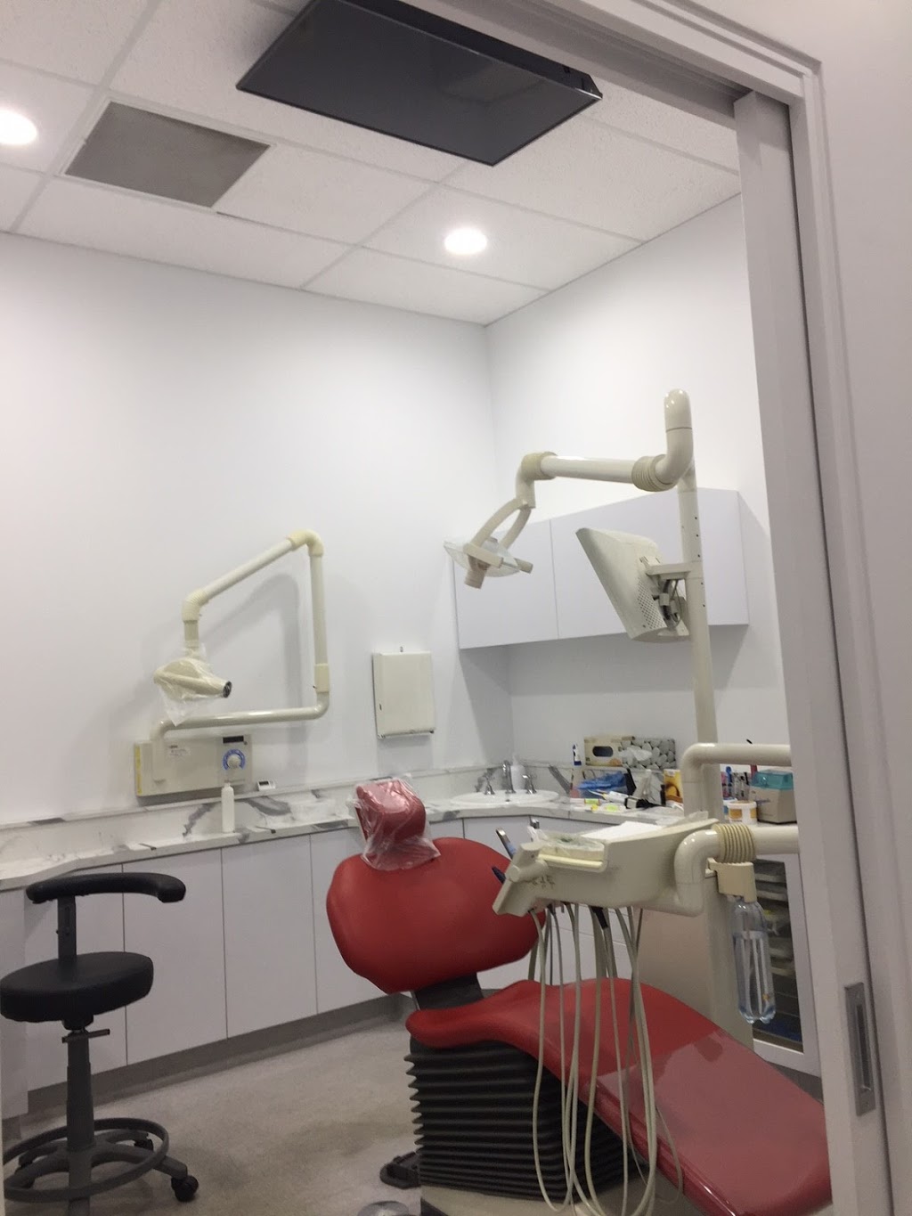 Riverton Dental Centre | Shelley Hub Unit 17 / 15 Tribute Street West, Shelley WA 6148, Australia | Phone: (08) 9354 4714