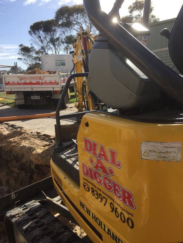 Dial A Digger Pty Ltd | store | 128b Tolley Rd, St Agnes SA 5097, Australia | 1300234443 OR +61 1300 234 443