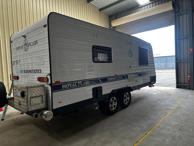 Baw Baw Caravan Service | 16-18 Saleyards Rd, Trafalgar VIC 3824, Australia | Phone: (03) 5633 2670
