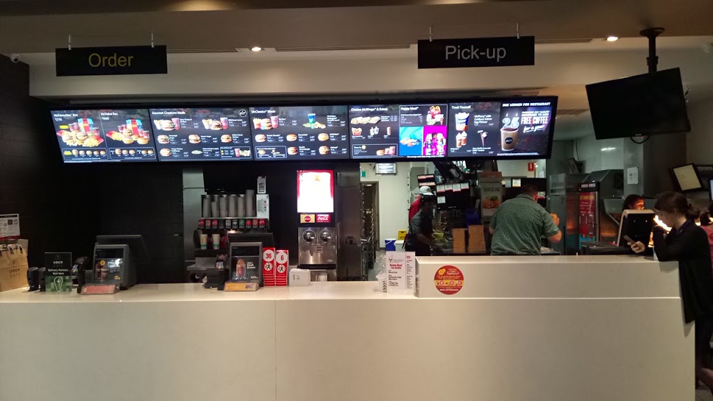 McDonalds Eight Mile Plains | meal takeaway | 261 Warrigal Road, cnr Underwood Rd, Eight Mile Plains QLD 4113, Australia | 0734233934 OR +61 7 3423 3934