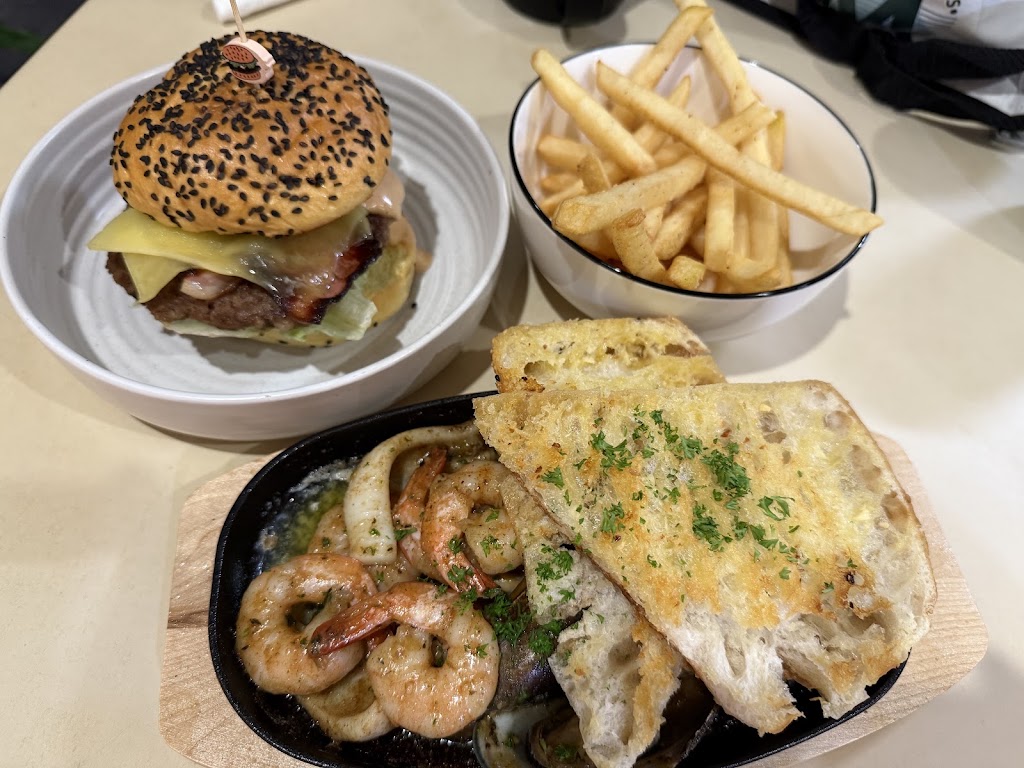Shark Bay Cafe | 51 Knight Terrace, Denham WA 6537, Australia | Phone: (08) 9948 3222