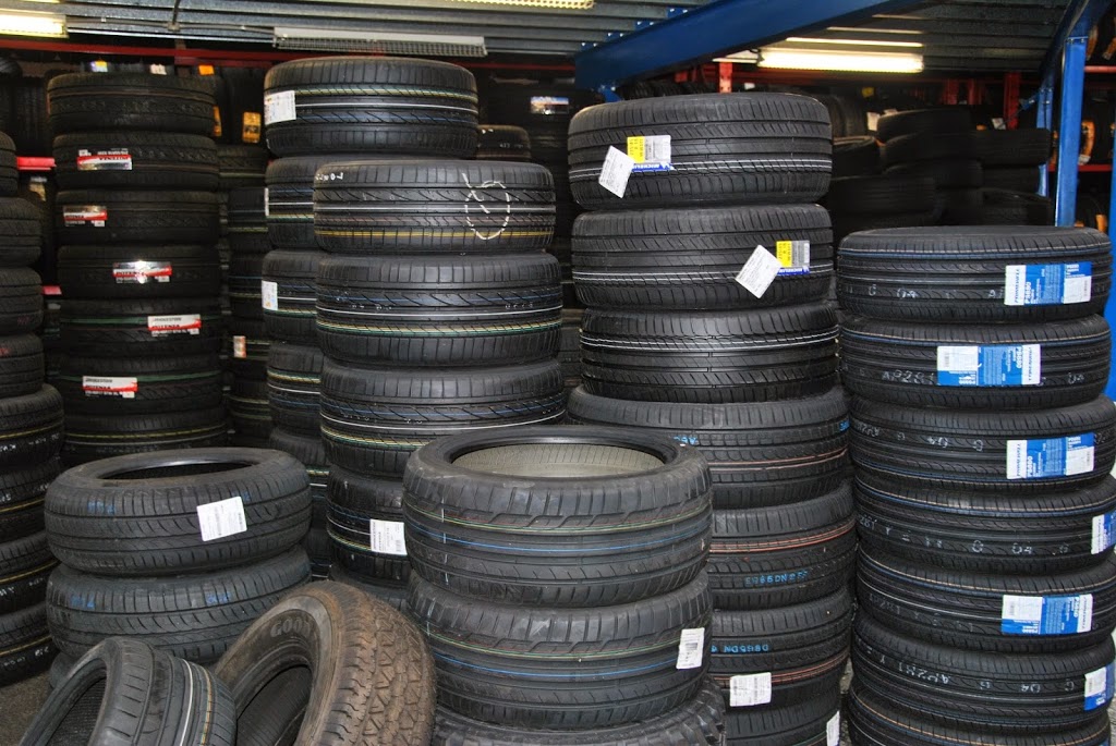 Vitanzas Tyres and Mechanical Centre | 25 Doggett St, Fortitude Valley QLD 4006, Australia | Phone: (07) 3358 3407