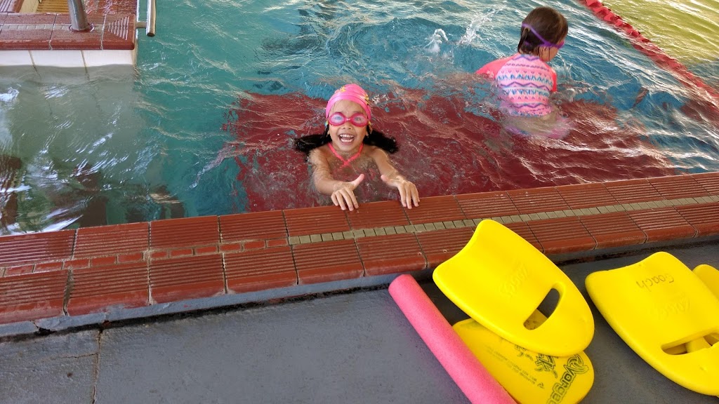 Roma Swimming Pool |  | 142 McDowall St, Roma QLD 4455, Australia | 0746221170 OR +61 7 4622 1170