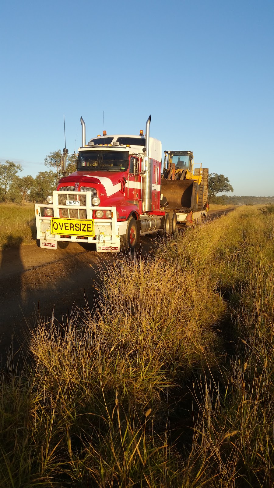 Walsh Haulage | 3 Eddy Dr, Capella QLD 4723, Australia | Phone: 0457 825 066
