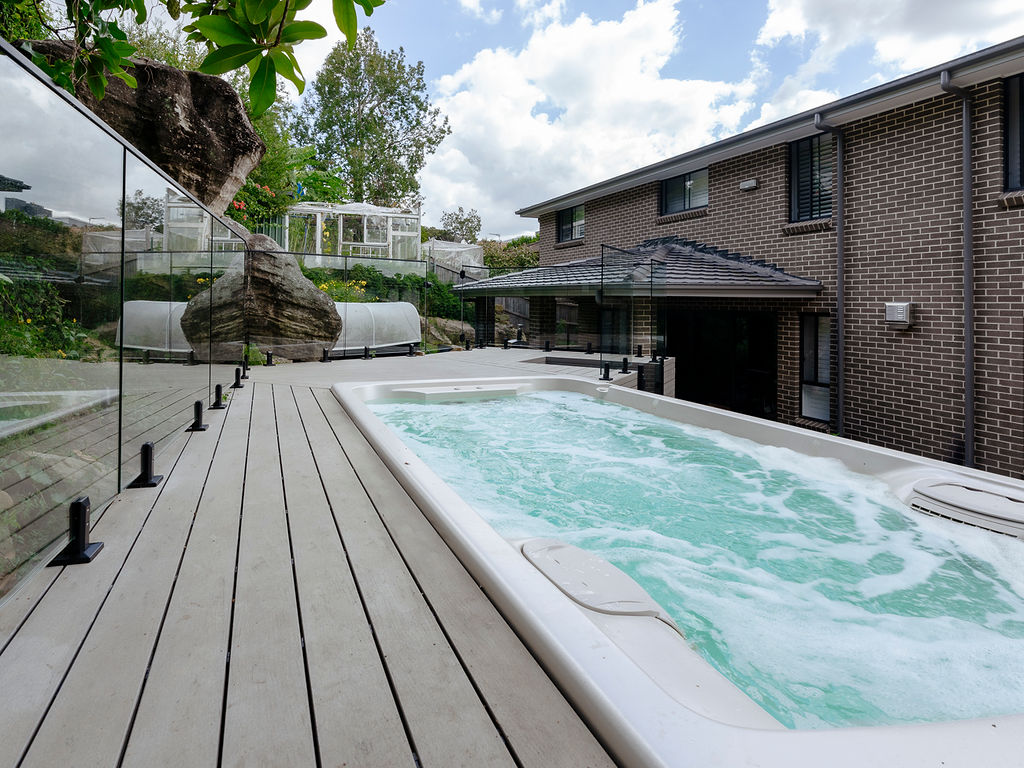 Halo Spas Bendigo | 90 Victa Rd, East Bendigo VIC 3550, Australia | Phone: 1300 548 794
