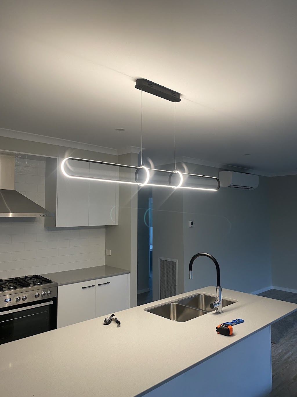 Merv’s Electrical | 127 Willandra Cct, Warragul VIC 3820, Australia | Phone: 0423 669 011