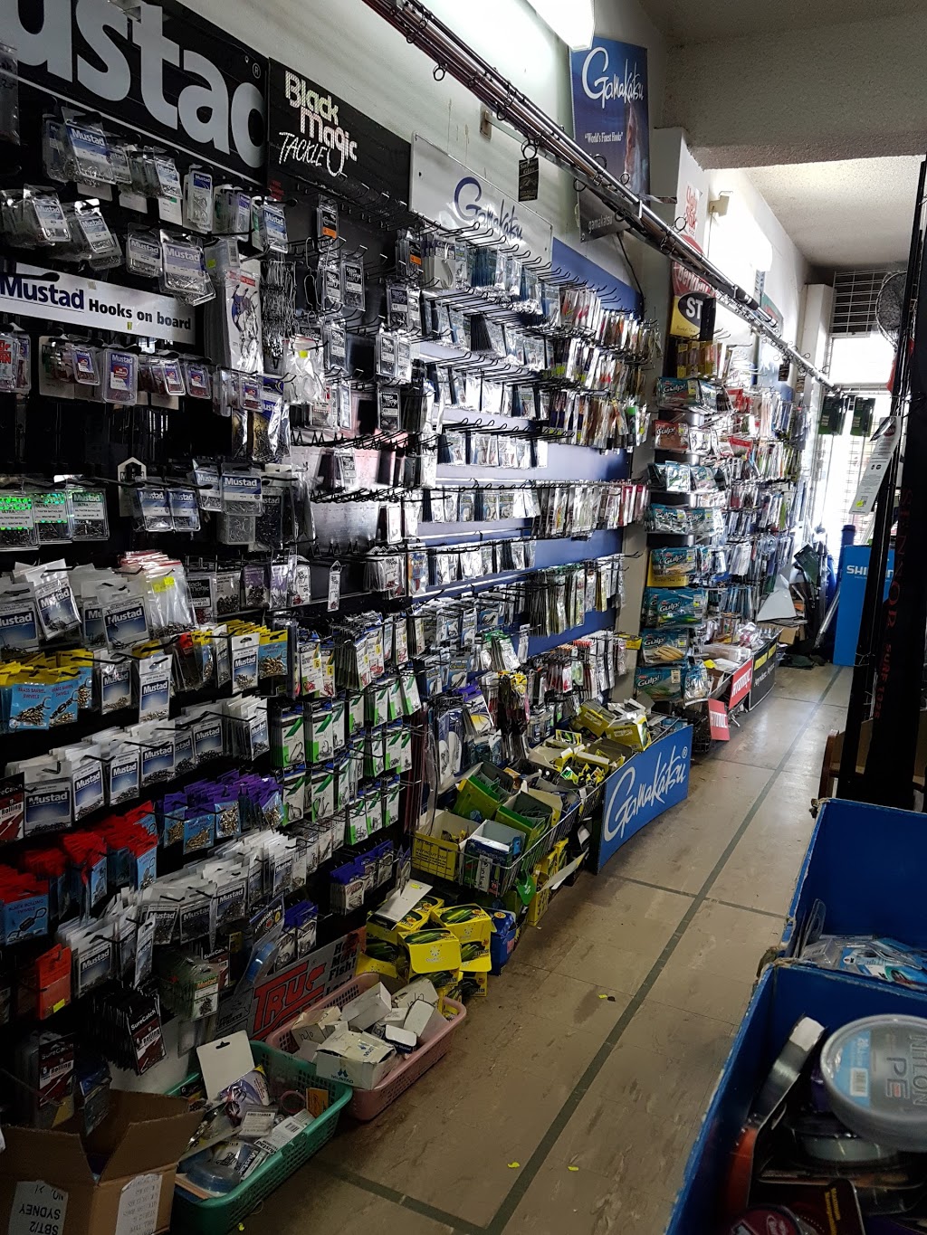 Big Catch Fishing Tackle | store | 6A Chapel Rd, Bankstown NSW 2200, Australia | 0297906674 OR +61 2 9790 6674