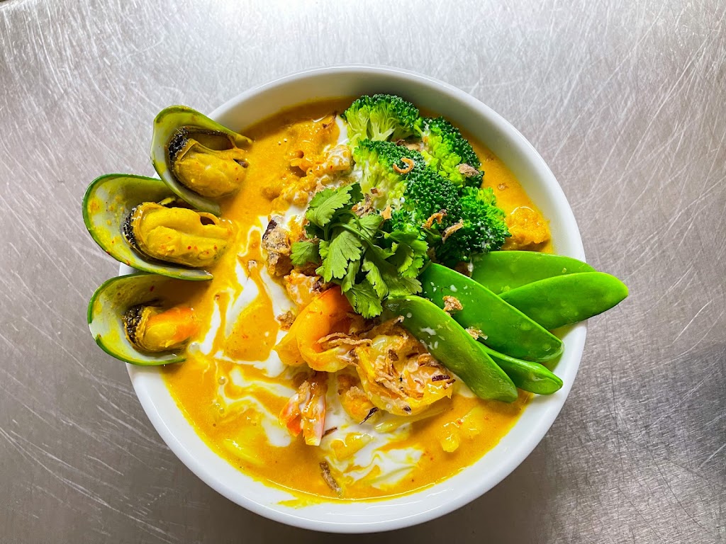 Bunsom’s Aussie Thai Restaurant | Shop 1/226 Watkins Rd, Wangi Wangi NSW 2267, Australia | Phone: 0422 485 908
