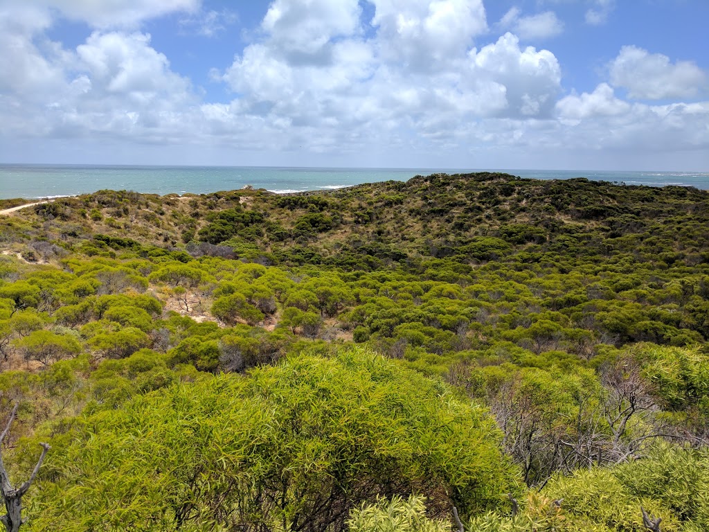 Point Peron Dive Site Car Park | park | Point Peron Rd, Peron WA 6168, Australia