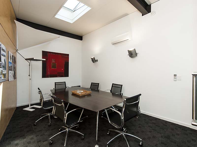 Icom Property | real estate agency | 4/136 Stirling Hwy, North Fremantle WA 6159, Australia | 0861100240 OR +61 8 6110 0240