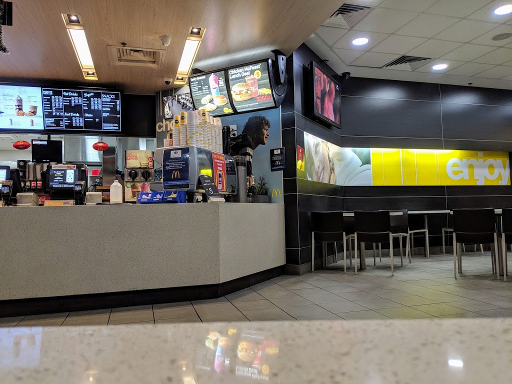 McDonalds Sunshine Market Place | meal takeaway | Hampshire Rd, Sunshine VIC 3020, Australia | 0393119245 OR +61 3 9311 9245