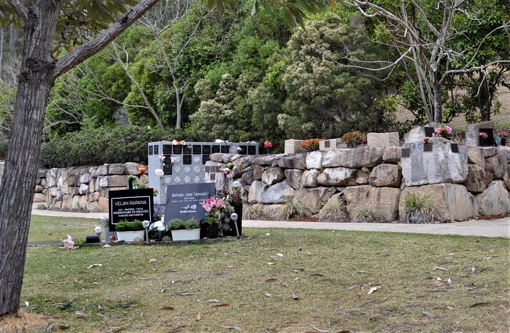 Mudgeeraba Cemetery | 307 Mudgeeraba Rd, Mudgeeraba QLD 4213, Australia | Phone: (07) 5581 6640