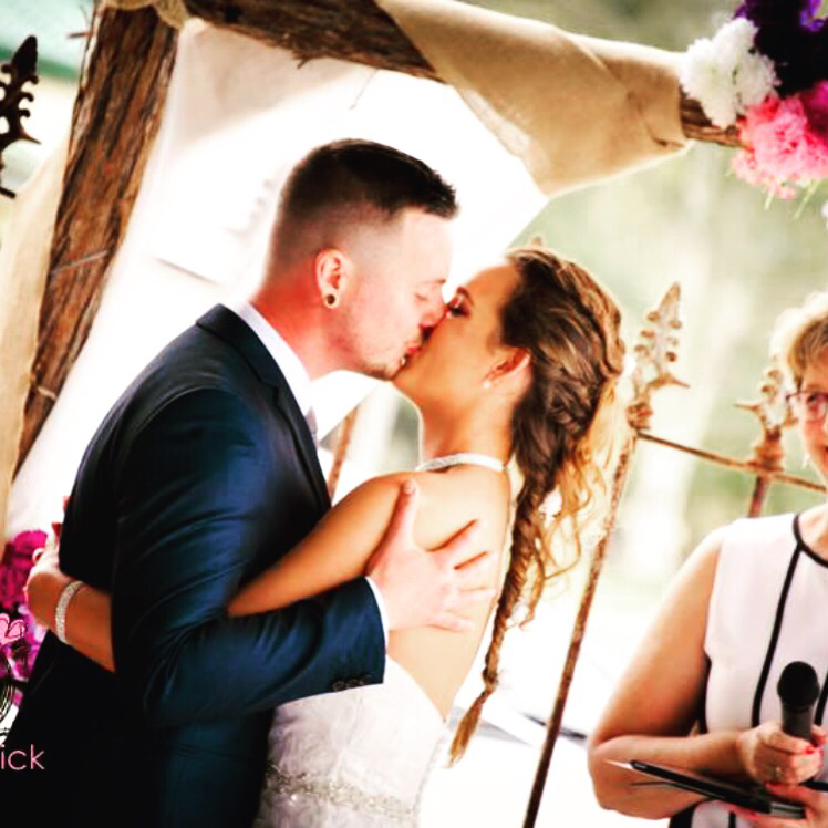 Click Chick Wedding Photography | 47 Palmer St, Nambucca Heads NSW 2448, Australia | Phone: 0456 547 292