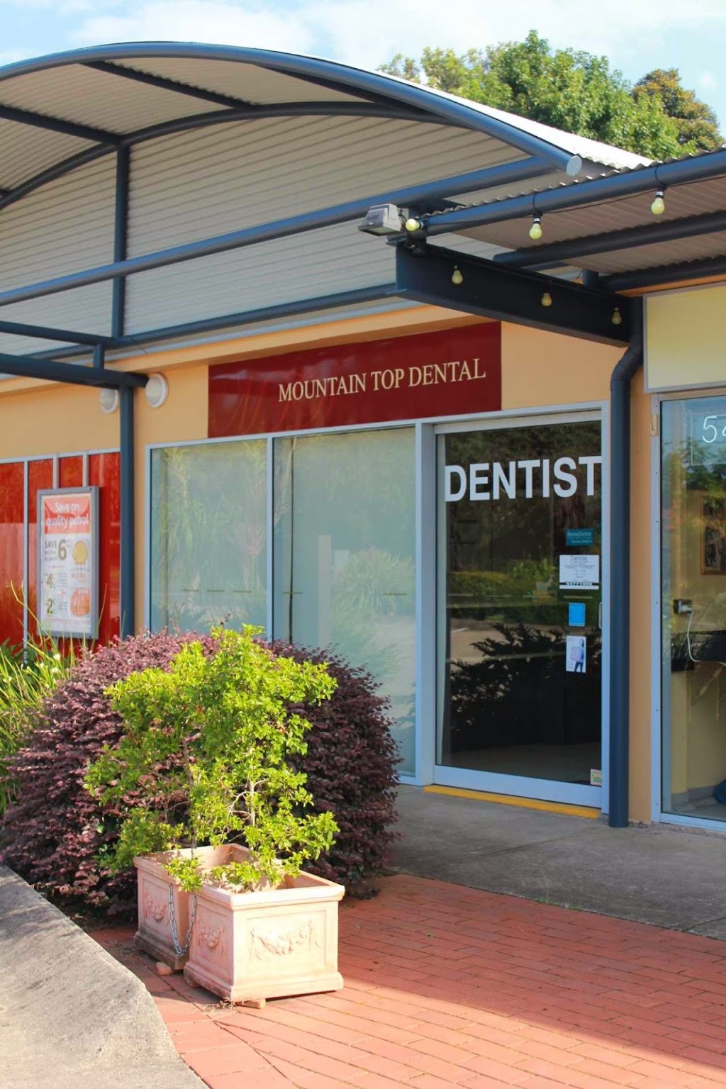 Mountain Top Dental | dentist | 6/129 King St, Buderim QLD 4556, Australia | 0754771998 OR +61 7 5477 1998