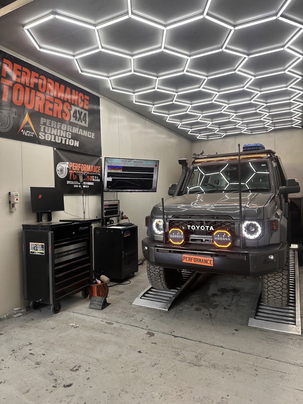 Performance Tourers 4x4 | Unit 2/57 Tourle St, Mayfield North NSW 2304, Australia | Phone: 0423 208 437