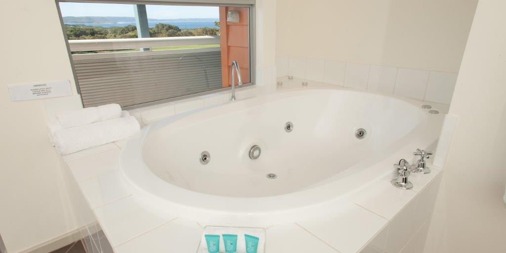 Torbay SeaView Holiday Apartments Albany | 252 Cosy Corner Road, Torbay, Albany WA 6330, Australia | Phone: (08) 9845 1904