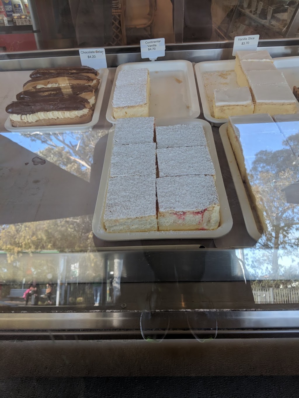 Wattle Park Cakes | 1117 Riversdale Rd, Surrey Hills VIC 3127, Australia | Phone: (03) 9808 7588