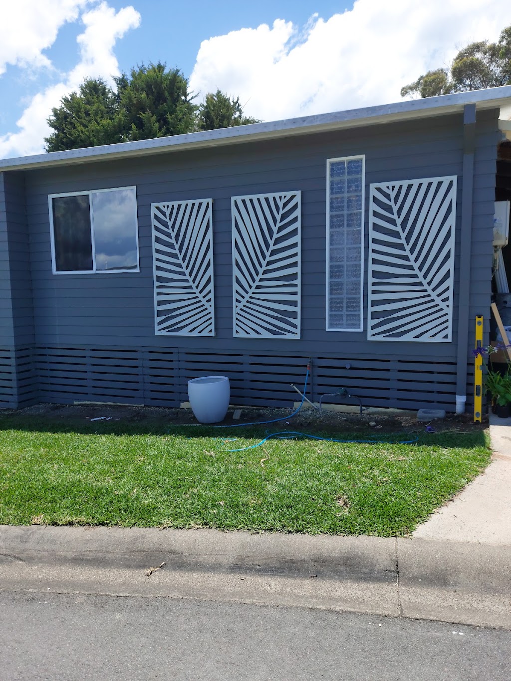 Damos handyman home solutions | 19 Eyre Cres, Forster NSW 2428, Australia | Phone: 0406 746 452